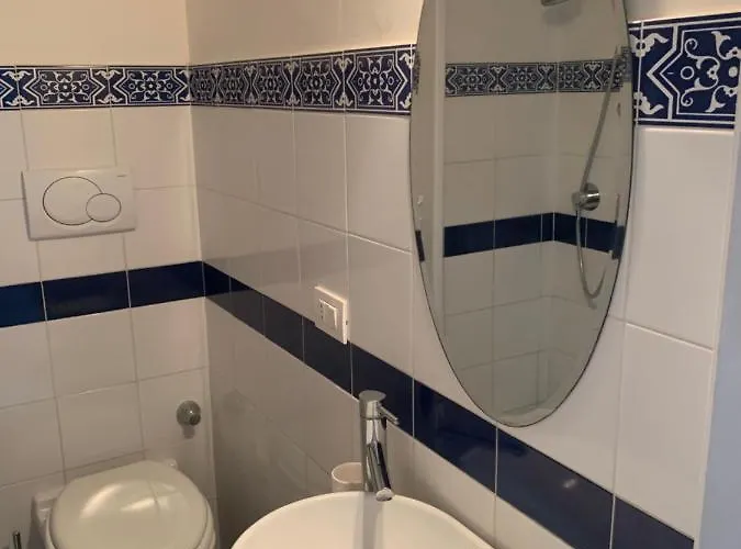 Antica Dimora Bed & Breakfast 3*